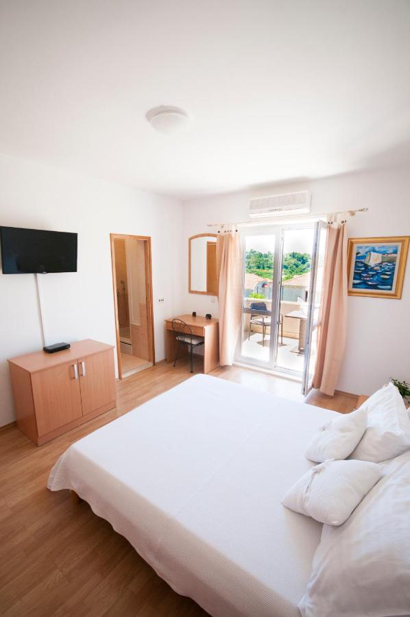 Zupa Dubrovacka Gasthof Mlini